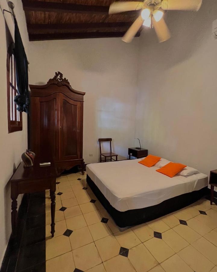 Hotel Encuentros à Granada Extérieur photo