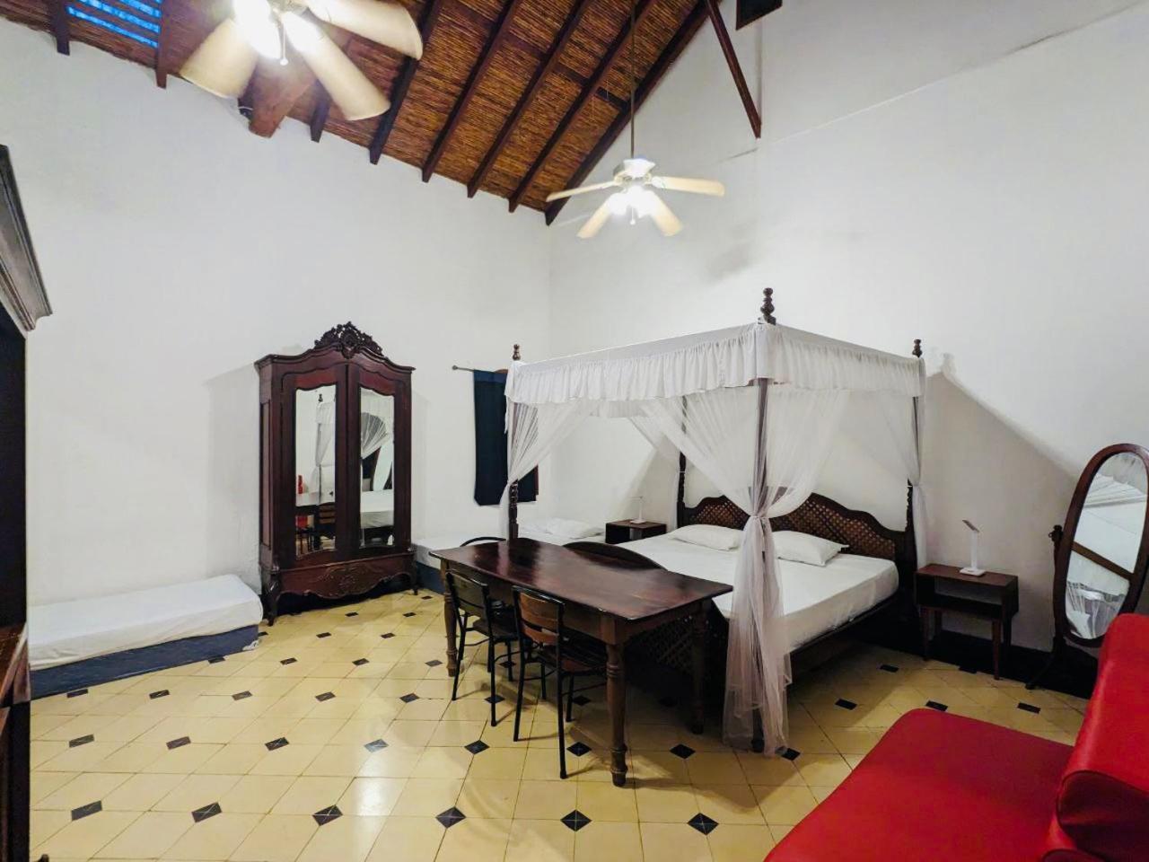 Hotel Encuentros à Granada Extérieur photo